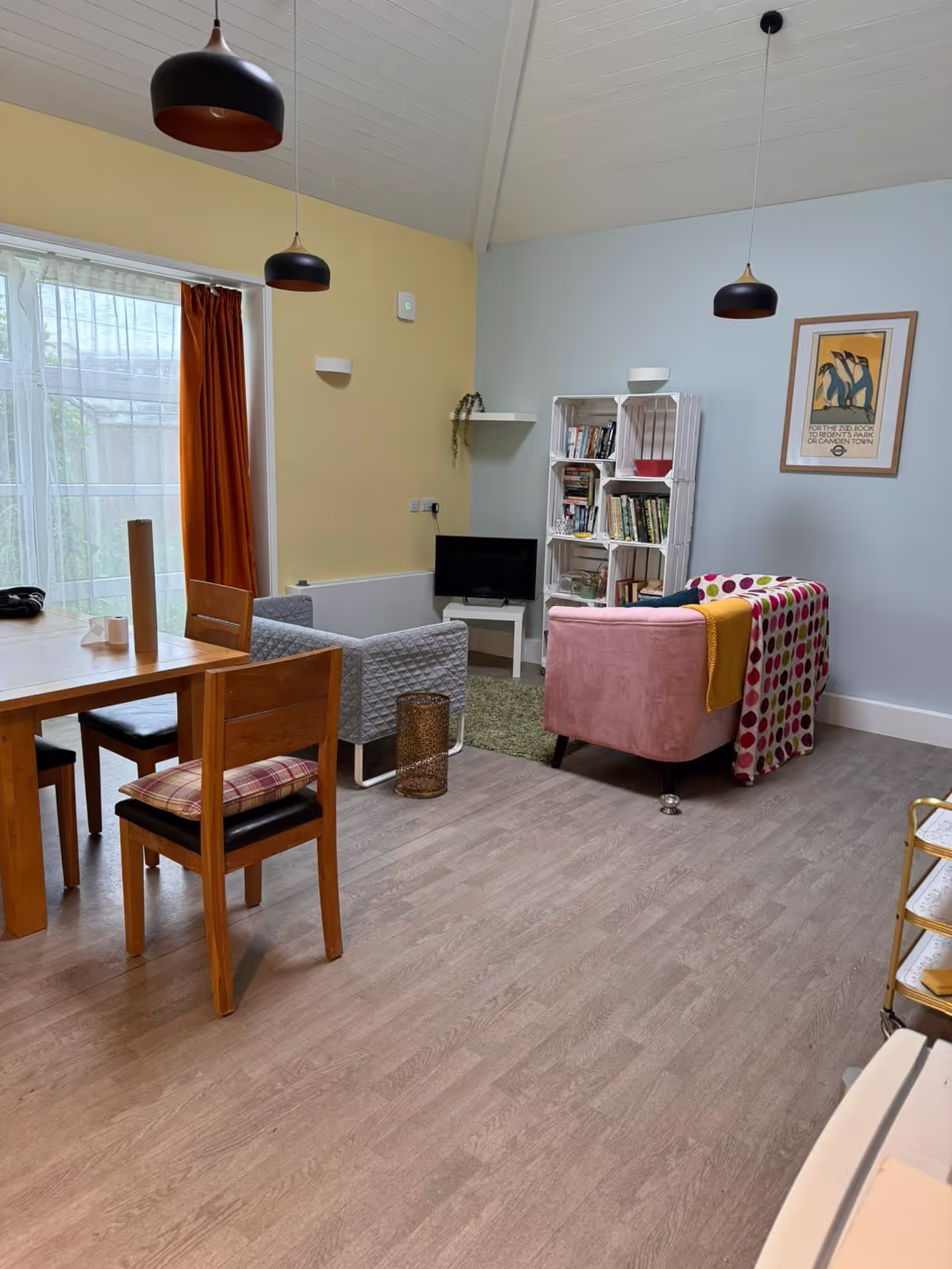 Bright and Airy communal room at Waterview 